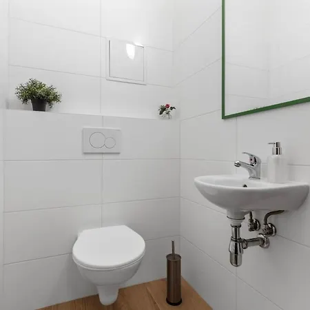 Cozy For Couples, Friends & Families Братислава