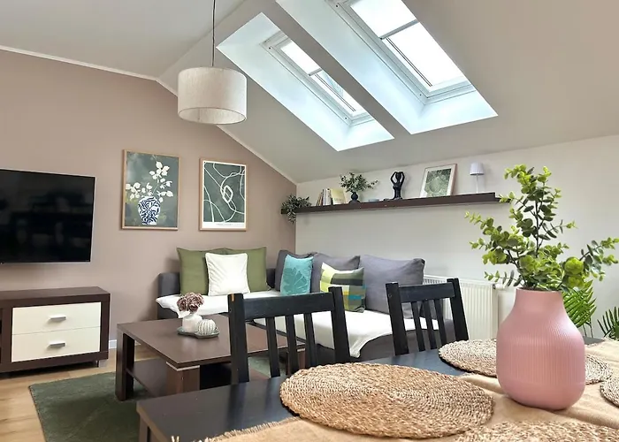 Cozy For Couples, Friends & Families 아파트 브라티슬라바