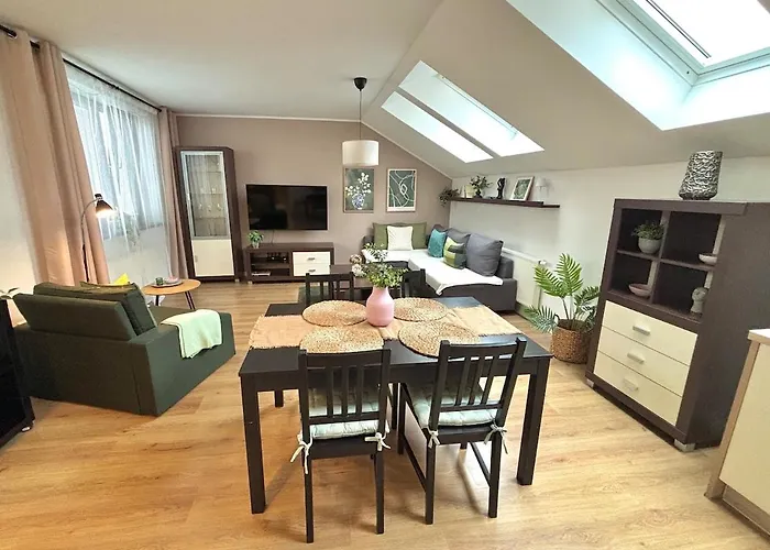 Cozy For Couples, Friends & Families 아파트 *