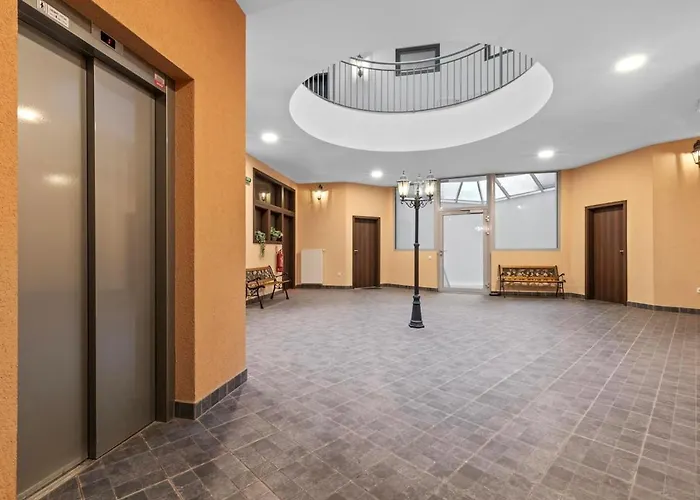 Cozy For Couples, Friends & Families Апартаменты *