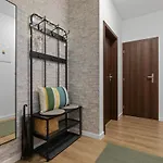 Διαμέρισμα Cozy For Couples, Friends & Families