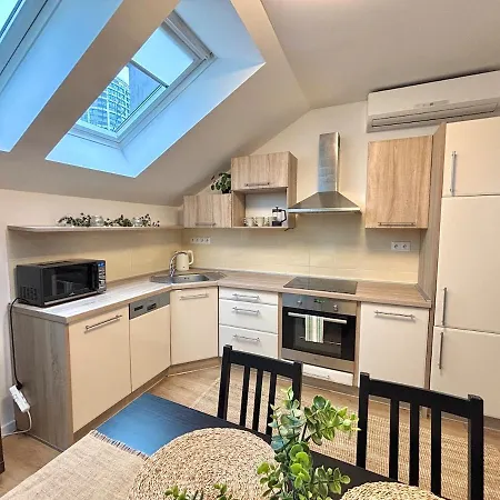 Cozy For Couples, Friends&families Apartament Bratysława